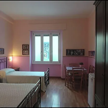 לינה וארוחת בוקר Da Nonna Maria 4*